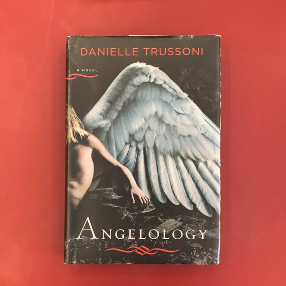 Angelology - Danielle Trussoni
